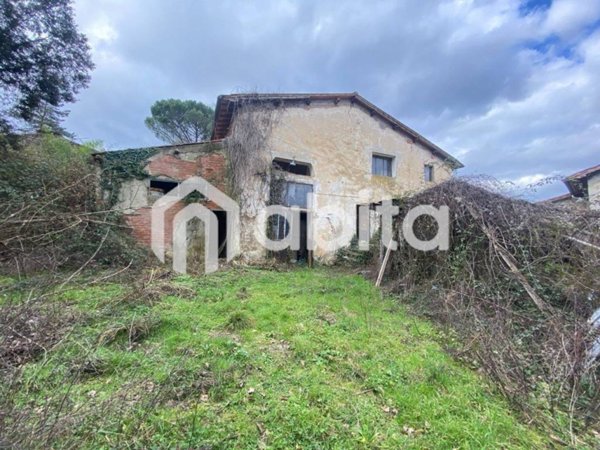 casa indipendente a Figline e Incisa Valdarno in zona Figline Valdarno