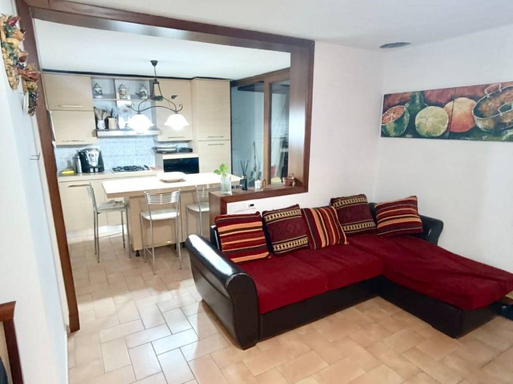 casa indipendente in vendita a Figline e Incisa Valdarno in zona Burchio