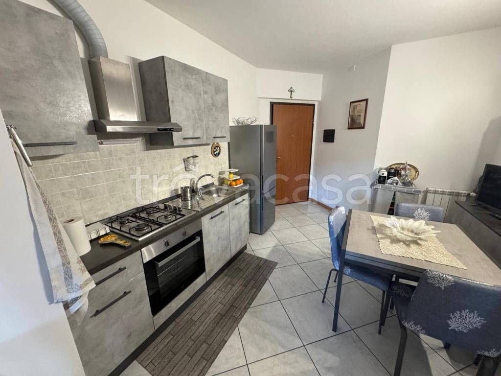 appartamento in vendita a Figline e Incisa Valdarno in zona Figline Valdarno