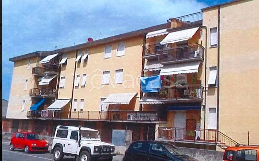 appartamento in vendita a Figline e Incisa Valdarno in zona Figline Valdarno