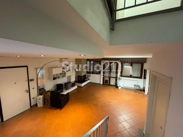 casa indipendente in vendita a Figline e Incisa Valdarno