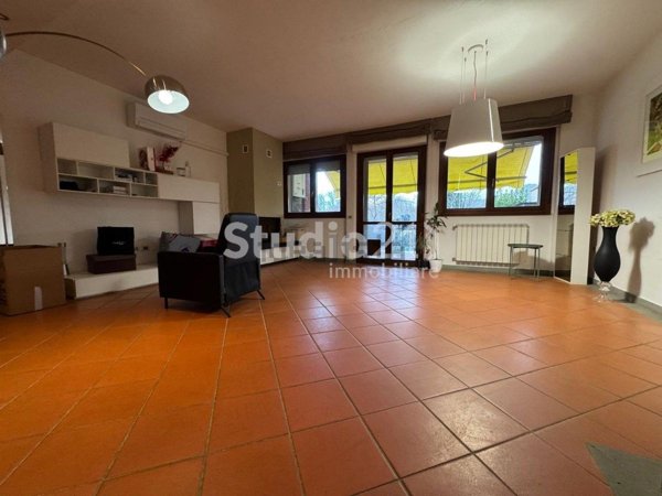 casa indipendente in vendita a Figline e Incisa Valdarno