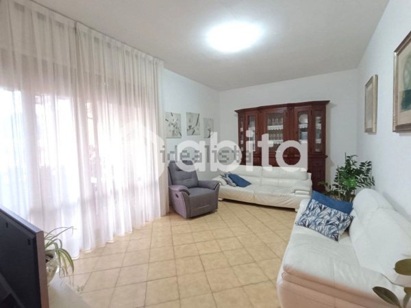 appartamento in vendita a Figline e Incisa Valdarno in zona Figline Valdarno