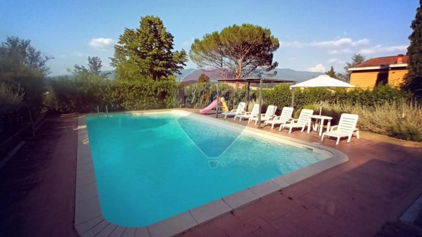 casa indipendente in vendita a Figline e Incisa Valdarno