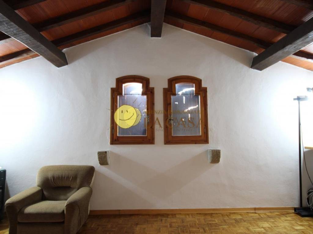 intera palazzina a Figline e Incisa Valdarno in zona Ponte agli Stolli