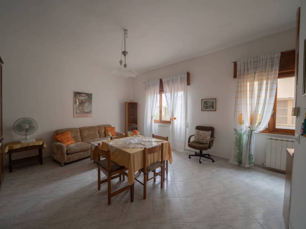 casa indipendente a Figline e Incisa Valdarno in zona Figline Valdarno