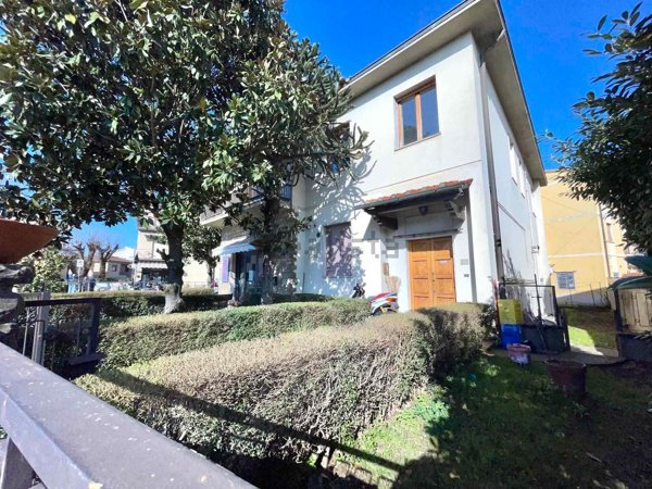 casa indipendente a Figline e Incisa Valdarno in zona Figline Valdarno