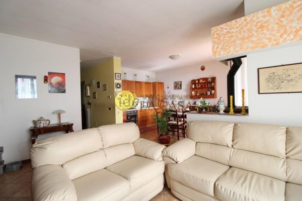 casa indipendente in vendita a Figline e Incisa Valdarno