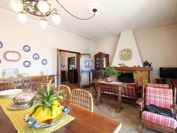 casa indipendente in vendita a Figline e Incisa Valdarno