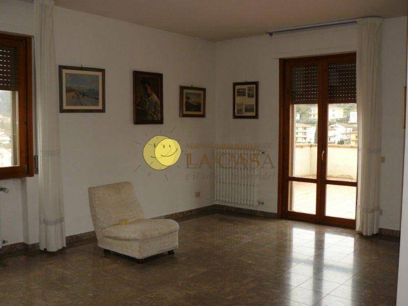 appartamento in vendita a Figline e Incisa Valdarno in zona Incisa in Val d'Arno