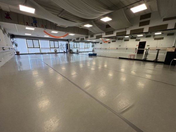 locale commerciale in vendita a Figline e Incisa Valdarno