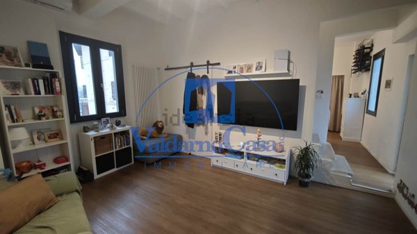 casa indipendente in vendita a Figline e Incisa Valdarno