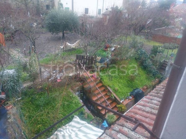 appartamento in vendita a Figline e Incisa Valdarno in zona Figline Valdarno