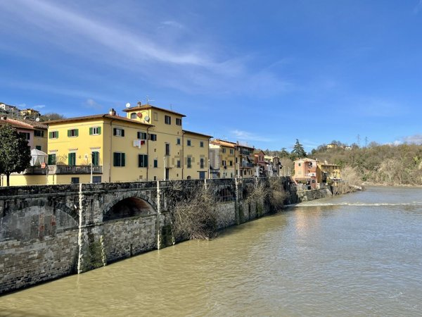 appartamento in vendita a Figline e Incisa Valdarno
