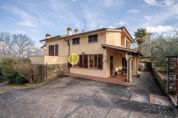 casa indipendente a Figline e Incisa Valdarno in zona Figline Valdarno