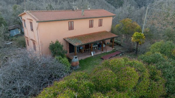 casa indipendente in vendita a Figline e Incisa Valdarno in zona Gaville