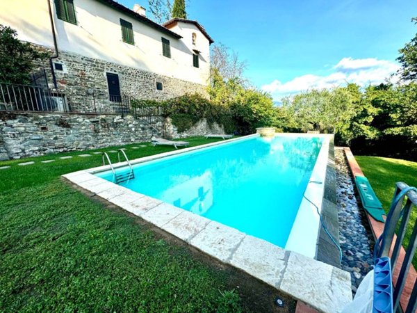 casa indipendente a Figline e Incisa Valdarno in zona Figline Valdarno