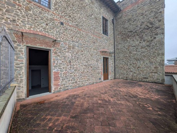 appartamento in vendita a Figline e Incisa Valdarno in zona Figline Valdarno