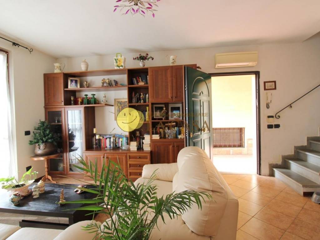 casa indipendente a Figline e Incisa Valdarno in zona Incisa in Val d'Arno