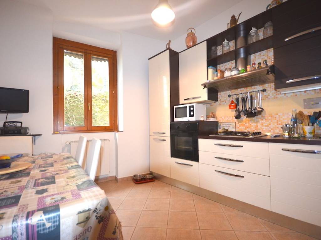 appartamento in vendita a Figline e Incisa Valdarno in zona Figline Valdarno