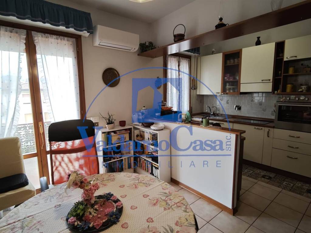 appartamento in vendita a Figline e Incisa Valdarno in zona Incisa in Val d'Arno