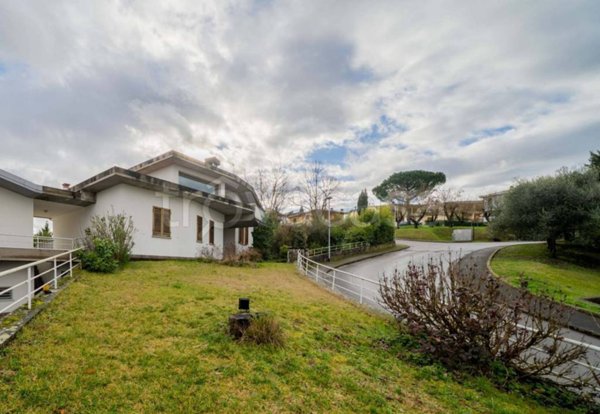 casa indipendente a Figline e Incisa Valdarno in zona Figline Valdarno