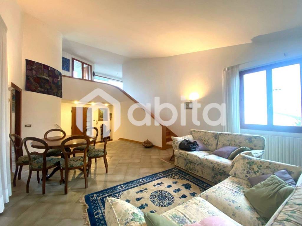 casa indipendente a Figline e Incisa Valdarno in zona Figline Valdarno