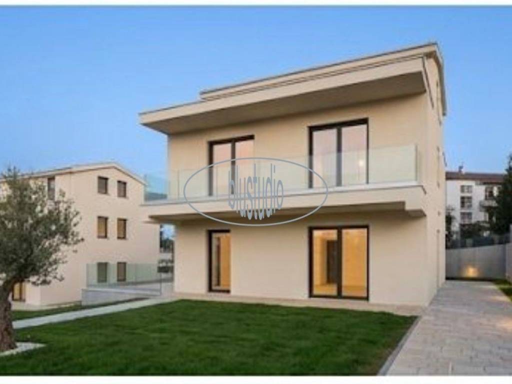 casa indipendente in vendita a Figline e Incisa Valdarno