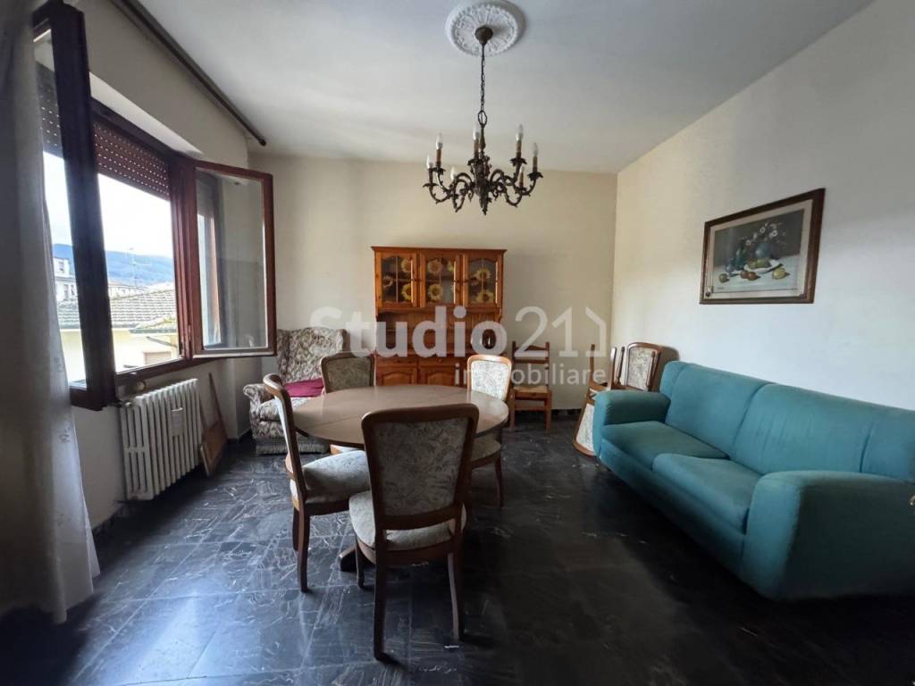 appartamento in vendita a Figline e Incisa Valdarno in zona Figline Valdarno