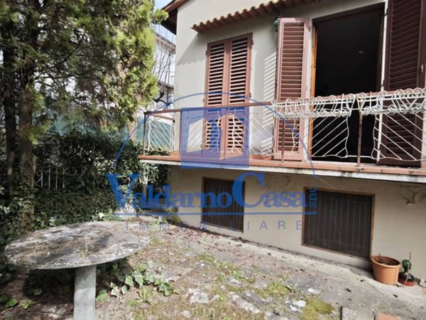 casa indipendente a Figline e Incisa Valdarno in zona Figline Valdarno