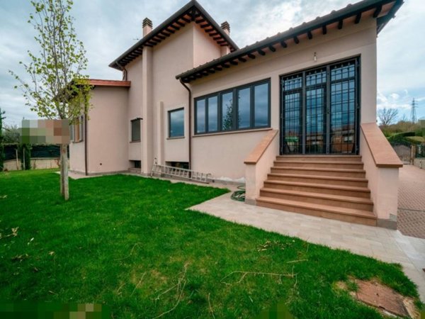 casa indipendente a Figline e Incisa Valdarno in zona Figline Valdarno