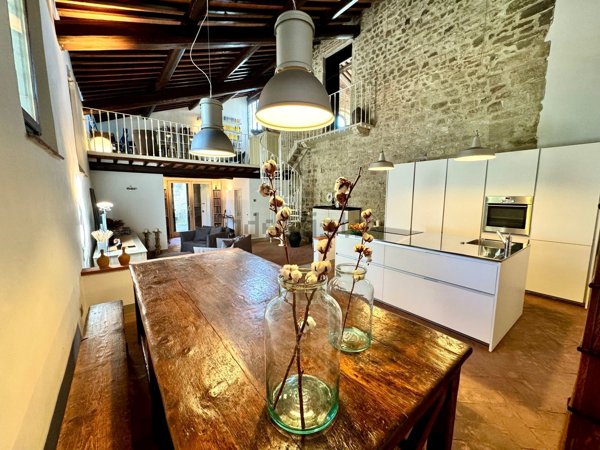 casa indipendente in vendita a Figline e Incisa Valdarno in zona Cesto