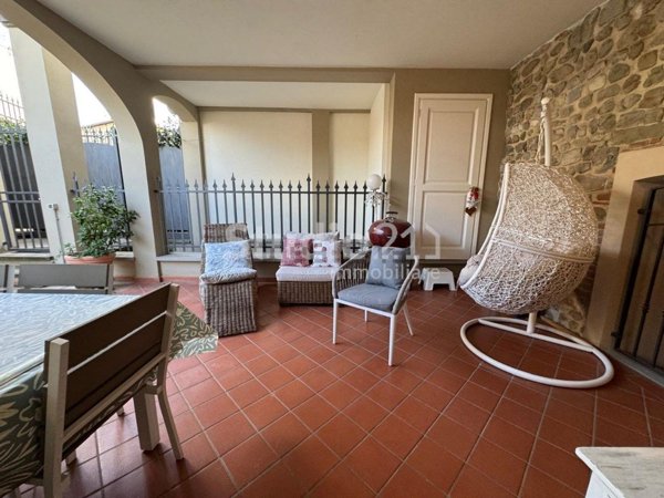 appartamento in vendita a Figline e Incisa Valdarno in zona Figline Valdarno