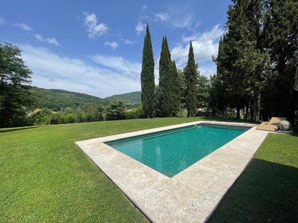 casa indipendente a Figline e Incisa Valdarno in zona Figline Valdarno