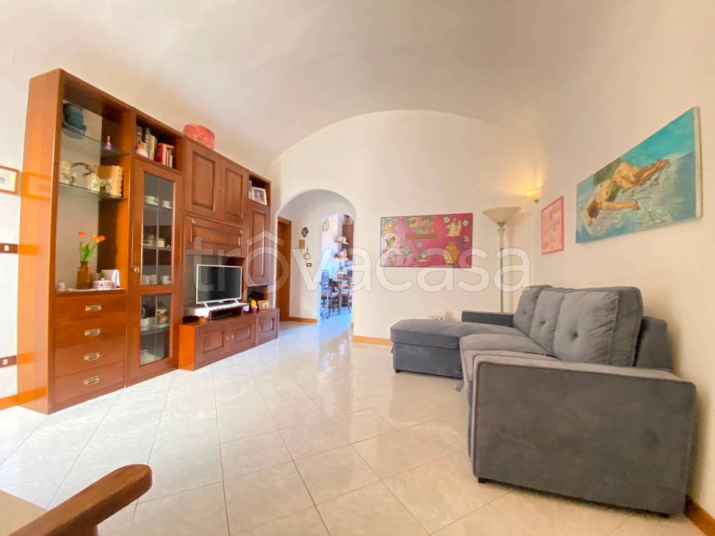 appartamento in vendita a Figline e Incisa Valdarno in zona Figline Valdarno