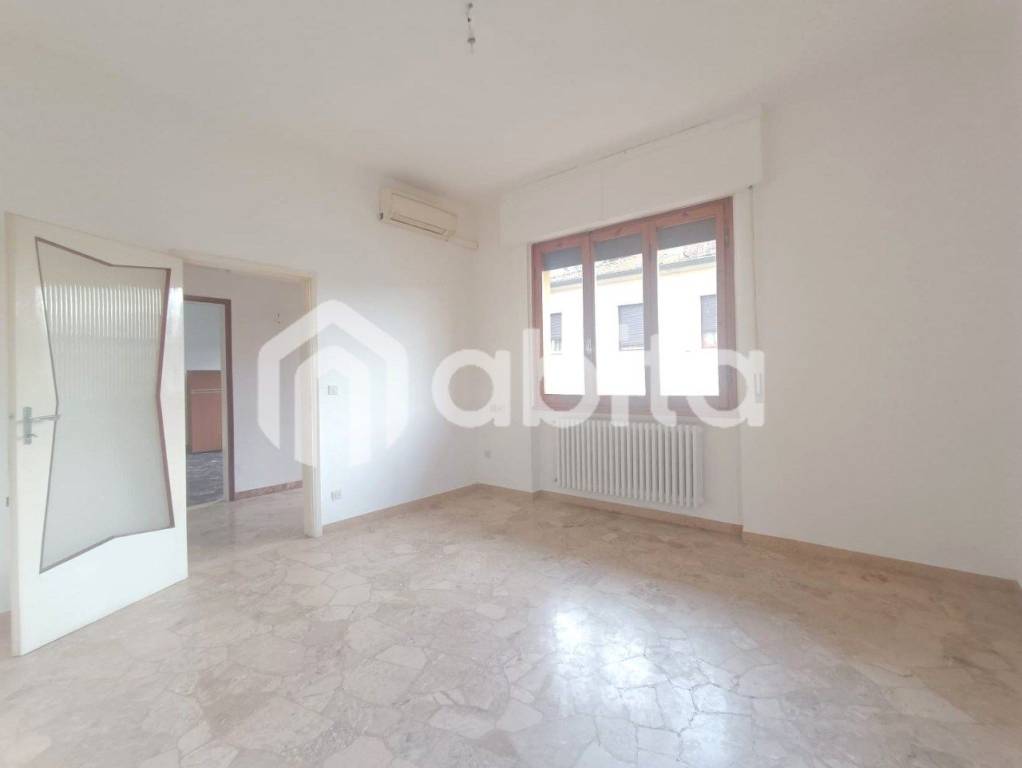 appartamento in vendita a Figline e Incisa Valdarno in zona Figline Valdarno