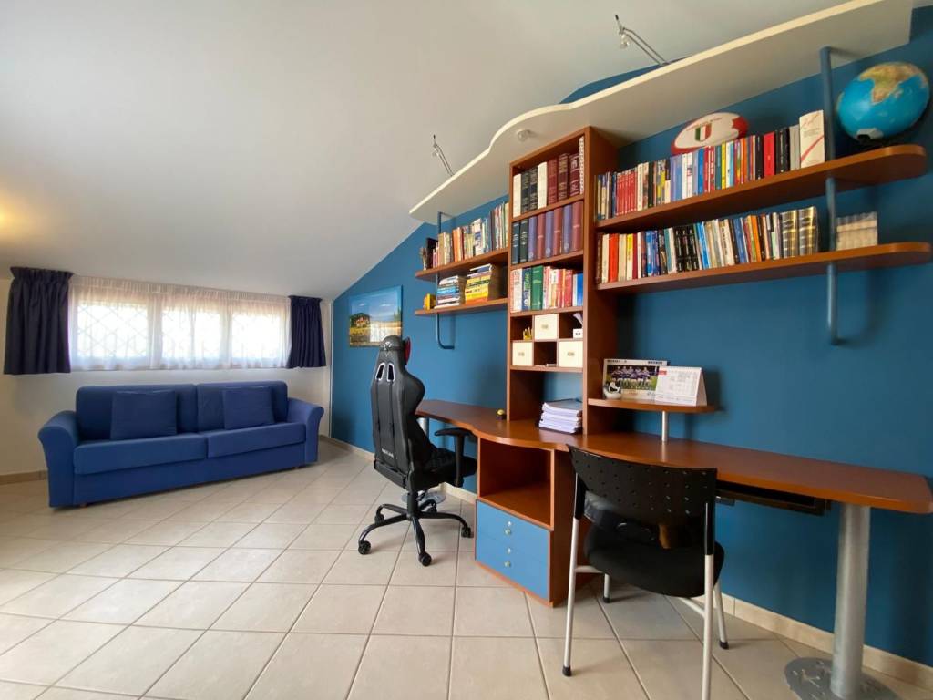 casa indipendente a Figline e Incisa Valdarno in zona Incisa in Val d'Arno