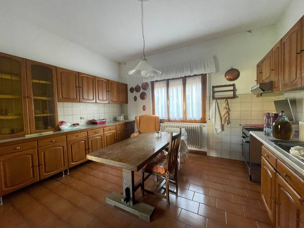 appartamento in vendita a Figline e Incisa Valdarno in zona Figline Valdarno