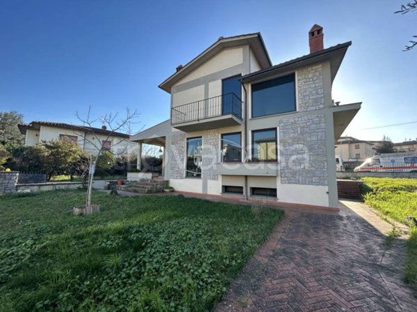 casa indipendente a Figline e Incisa Valdarno in zona Figline Valdarno