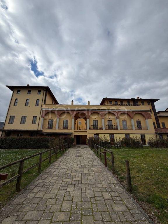 appartamento in vendita a Figline e Incisa Valdarno in zona Figline Valdarno