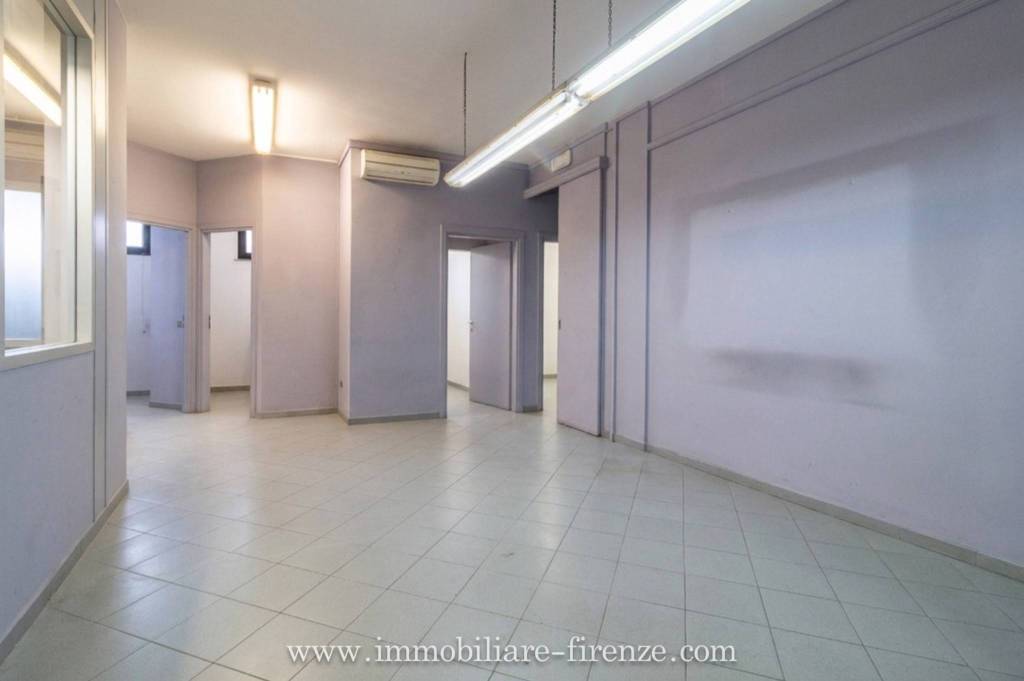 negozio in vendita a Figline e Incisa Valdarno