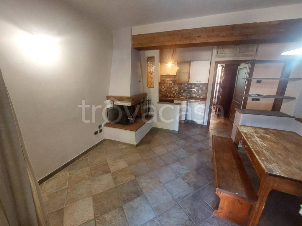 appartamento in vendita a Figline e Incisa Valdarno in zona Figline Valdarno