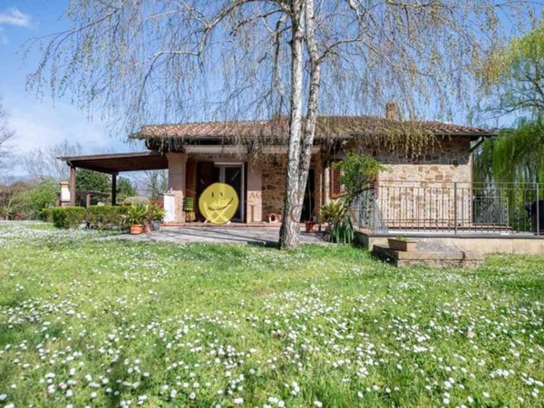 casa indipendente a Figline e Incisa Valdarno in zona Figline Valdarno