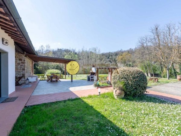 casa indipendente a Figline e Incisa Valdarno in zona Figline Valdarno