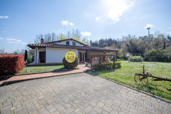 casa indipendente a Figline e Incisa Valdarno in zona Figline Valdarno