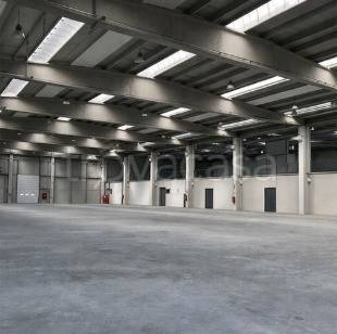 locale commerciale in vendita a Figline e Incisa Valdarno