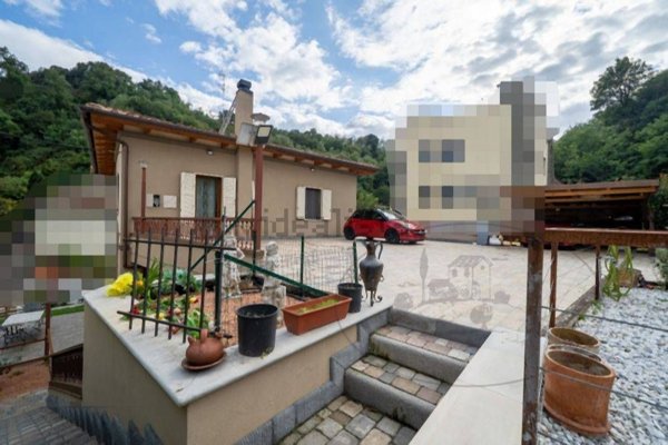 casa indipendente a Figline e Incisa Valdarno in zona Figline Valdarno