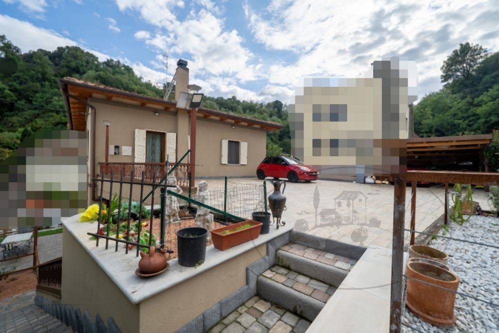 casa indipendente a Figline e Incisa Valdarno in zona Figline Valdarno