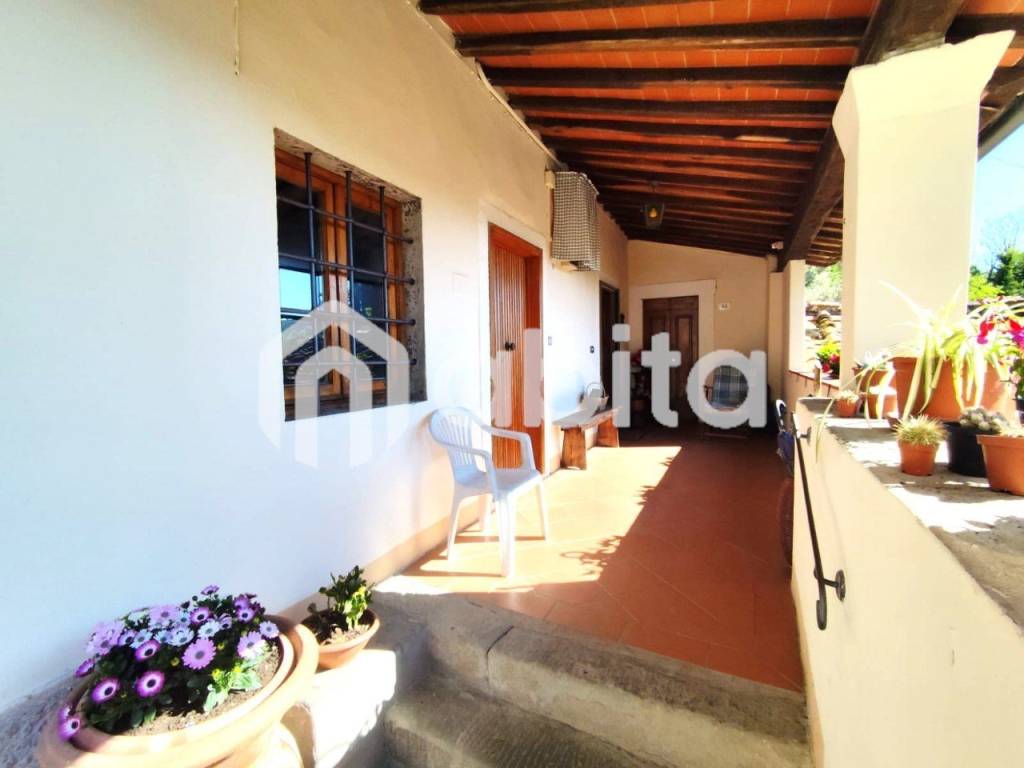 casa indipendente a Figline e Incisa Valdarno in zona Figline Valdarno