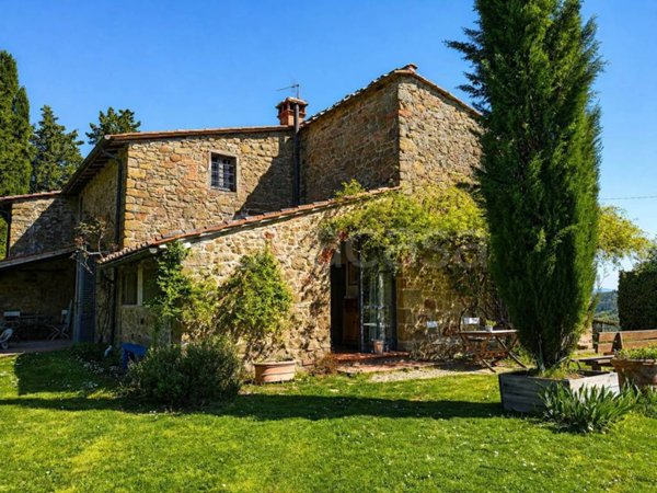 casa indipendente in vendita a Figline e Incisa Valdarno